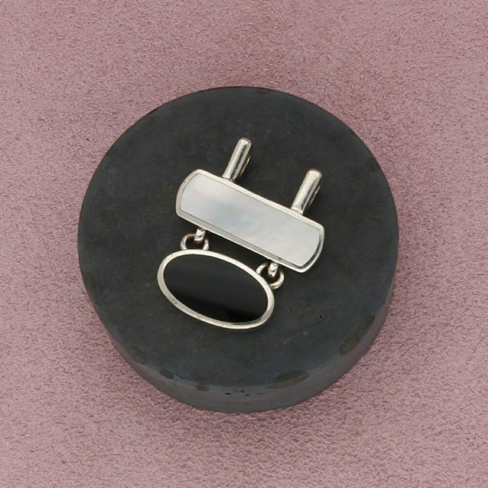 sterling silver mother of pearl and onyx pendant